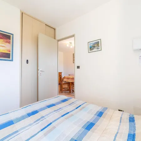 L'amiraute By Interhome Apartment Bormes-les-Mimosas
